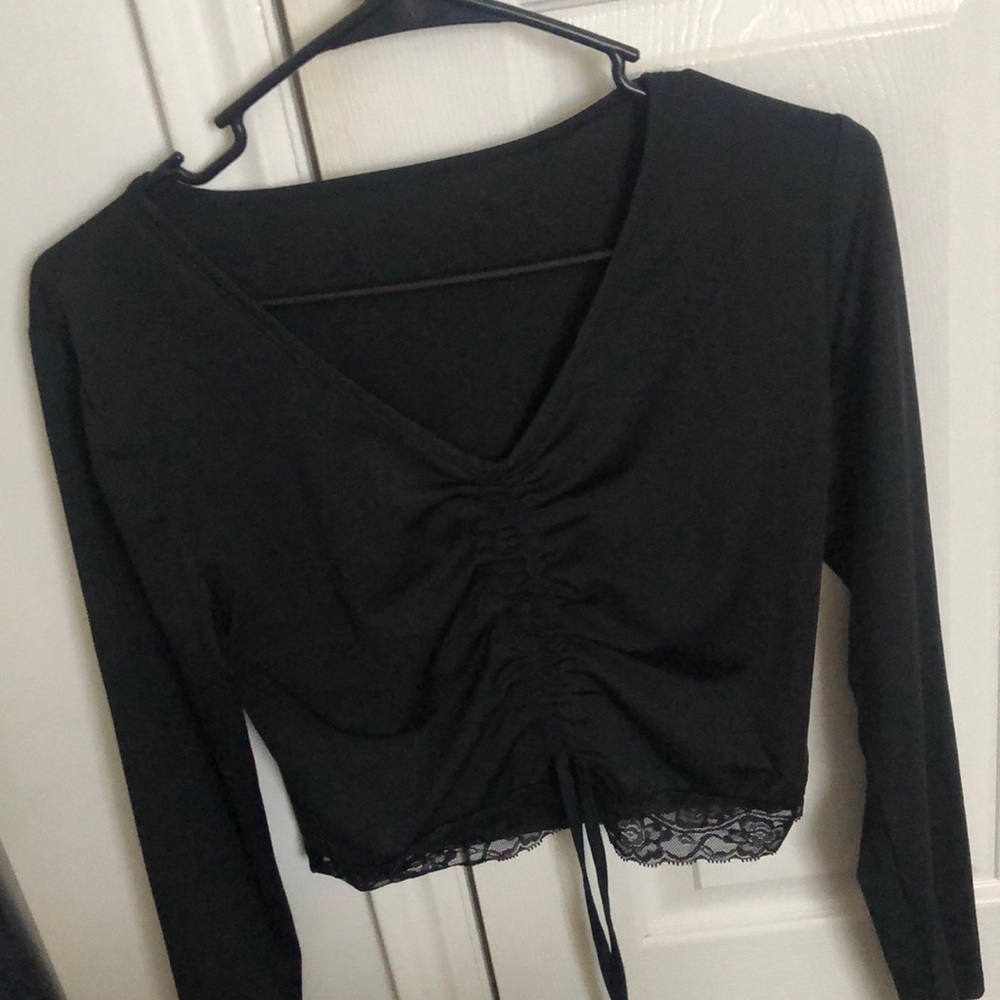 Black crop top long sleeve